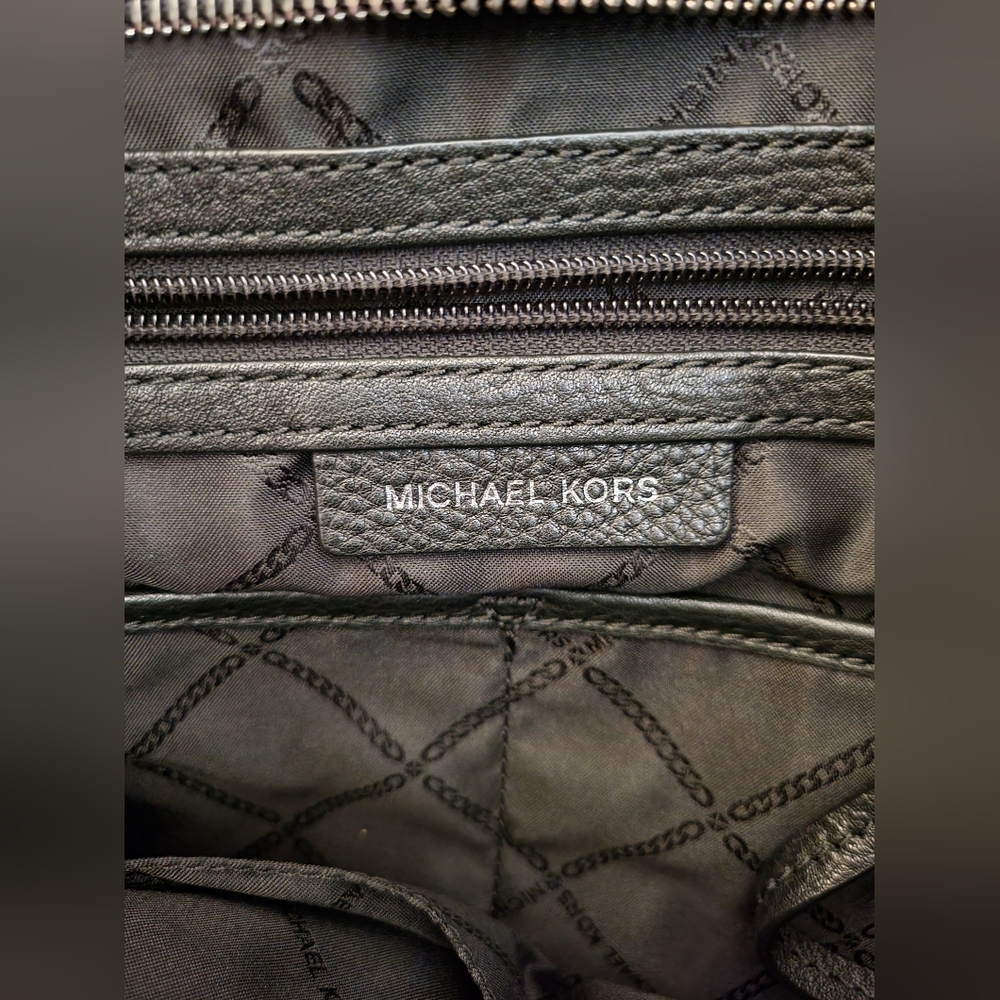 Michael Kors Black Leather Women's Bag - Picture 5 of 6